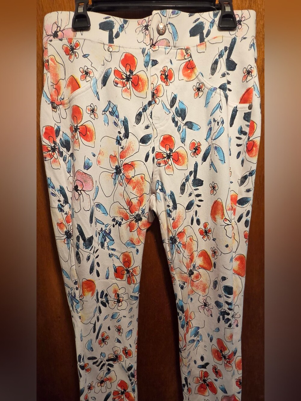 HUE Floral Print White Stretch Jeggings with Coral and Navy Accents SzM - Picture 3 of 6
